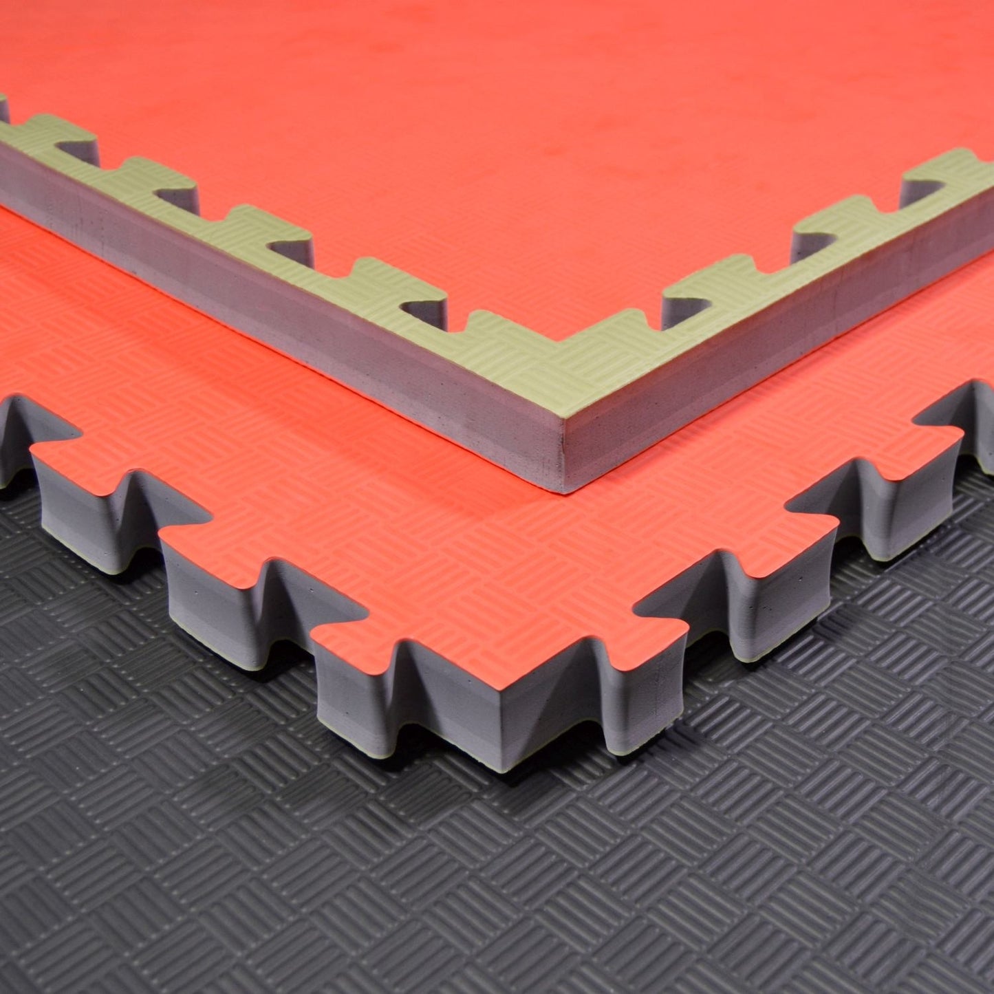 Kampfsportmatten Wendematte BUDODRAKE / 100 x 100 x 4cm / GRÜN-ROT