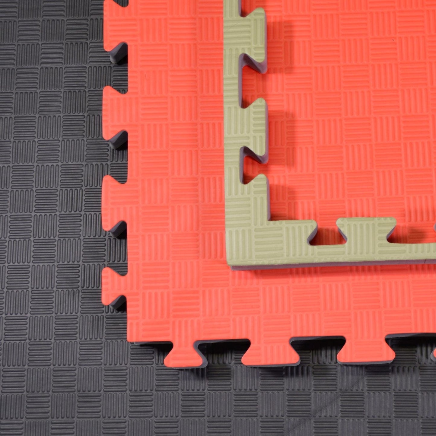 Kampfsportmatten Wendematte BUDODRAKE / 100 x 100 x 4cm / GRÜN-ROT