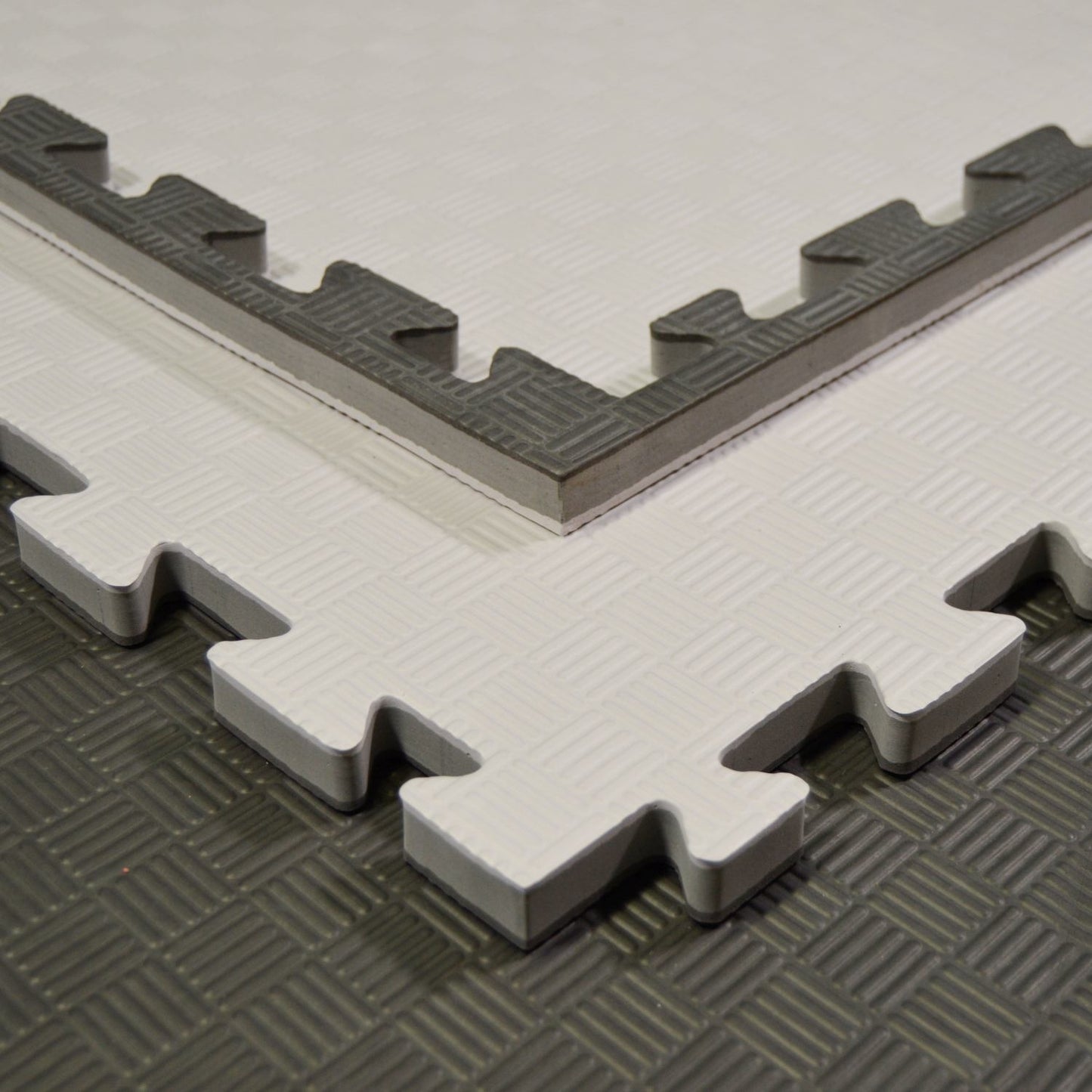 Kampfsportmatten Wendematte BUDODRAKE / 100 x 100 x 2cm / schwarz-grau